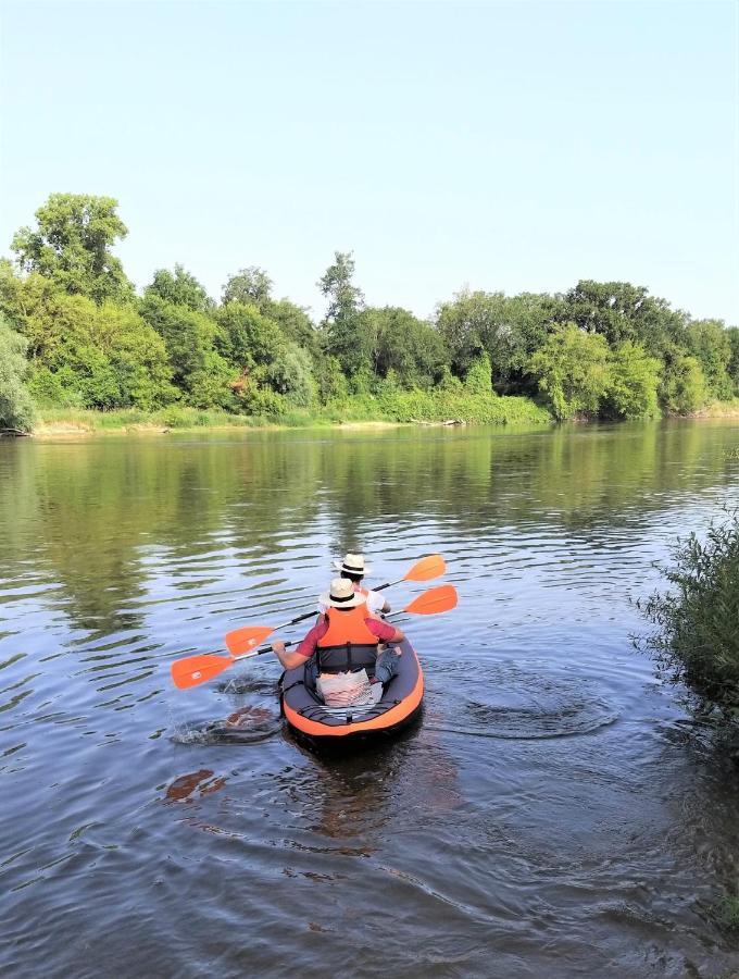 Chambre D'Hotes "Au Bord De Loire" La Marche Kültér fotó